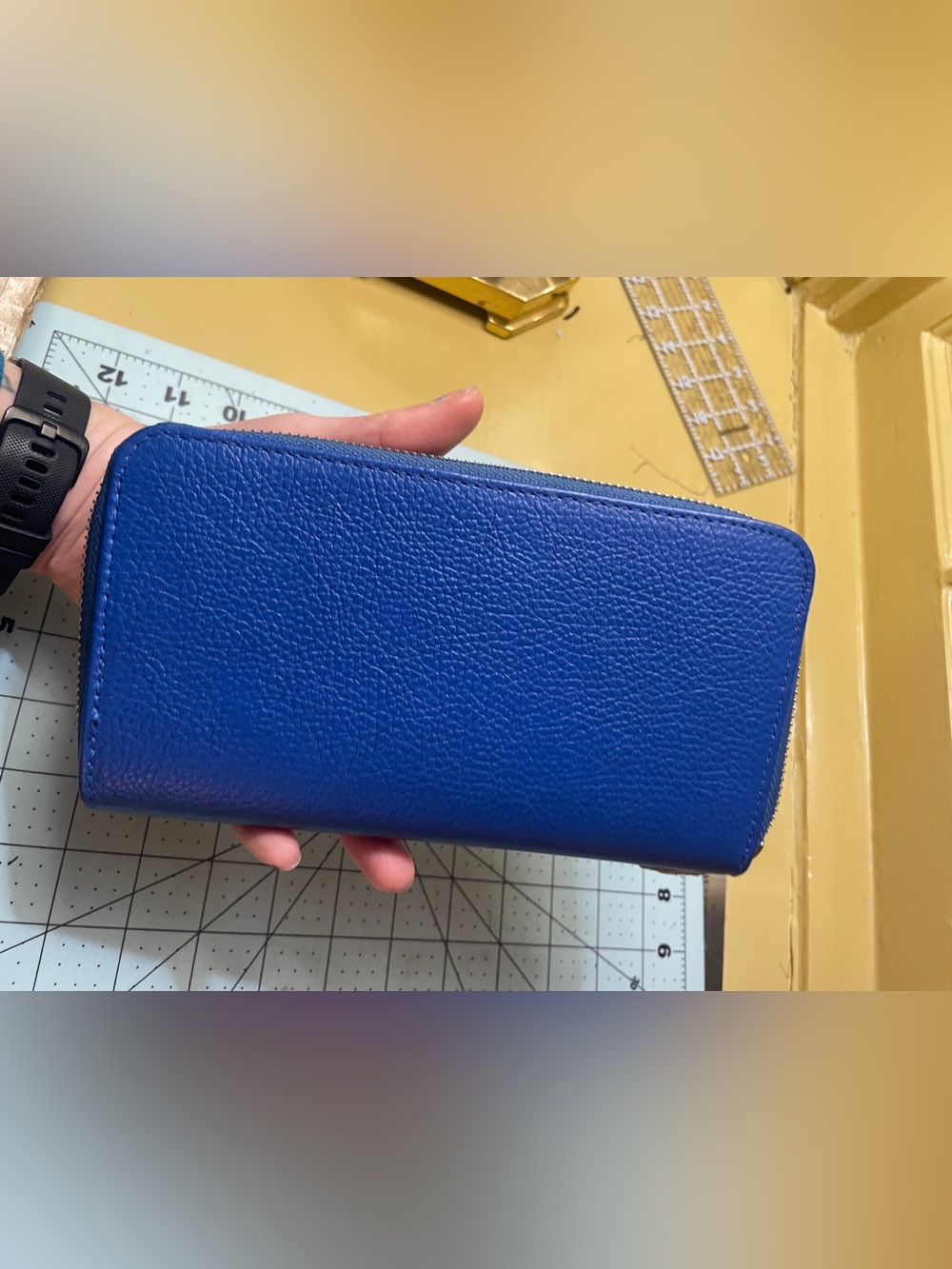 Vera Pelle Cobalt Blue Zip-Around Leather Wallet
